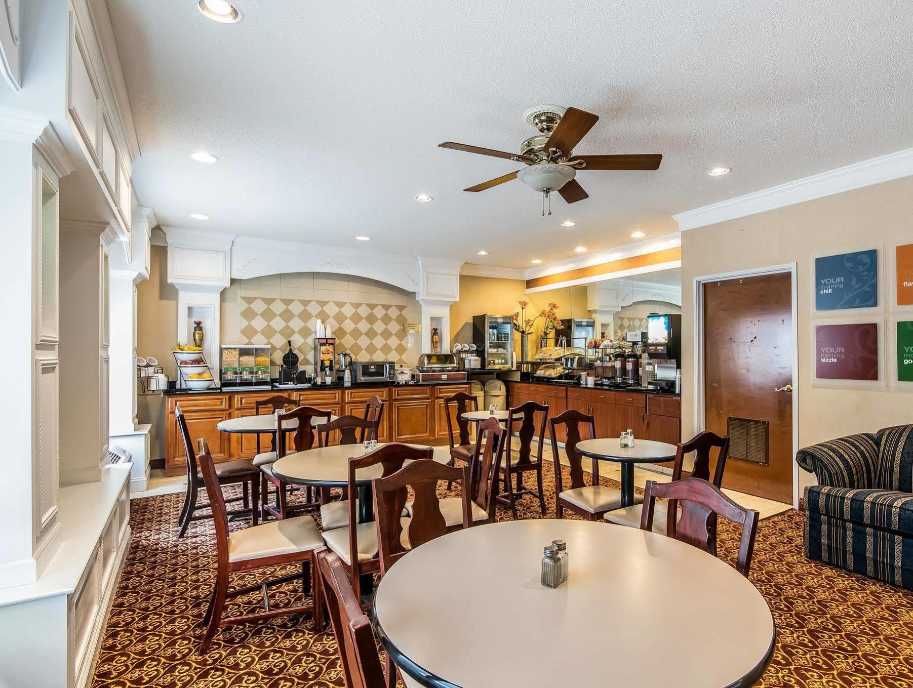 Quality Inn & Suites Stacer Exterior foto
